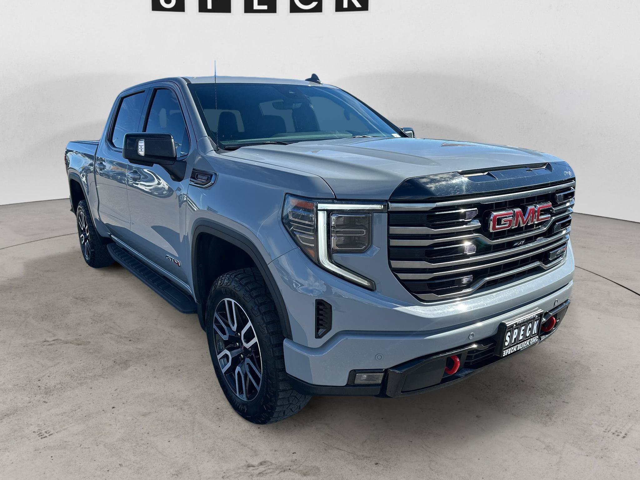 Used 2025 GMC Sierra 1500 AT4 w/ AT4 Premium Package AWD/4WD image 7