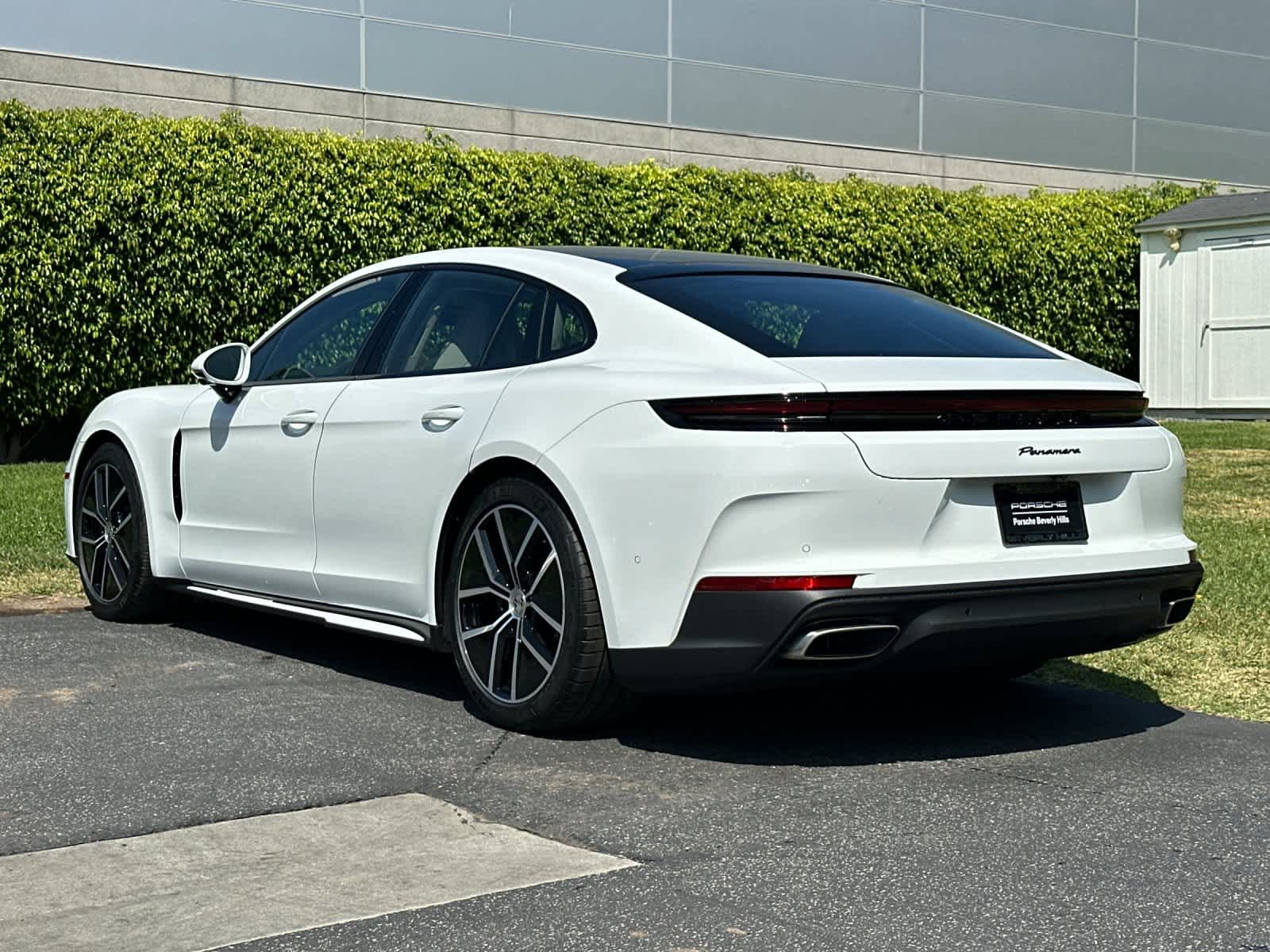 New 2026 Porsche Panamera RWD image 3