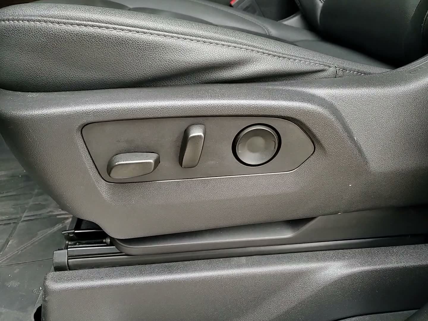 Used 2023 Chevrolet Silverado 1500 RST w/ RST All Star Premium Package image 26