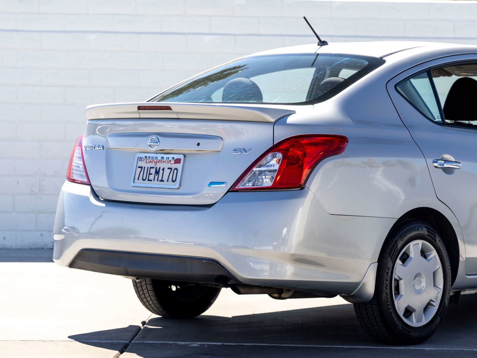 Used 2016 Nissan Versa SV image 11