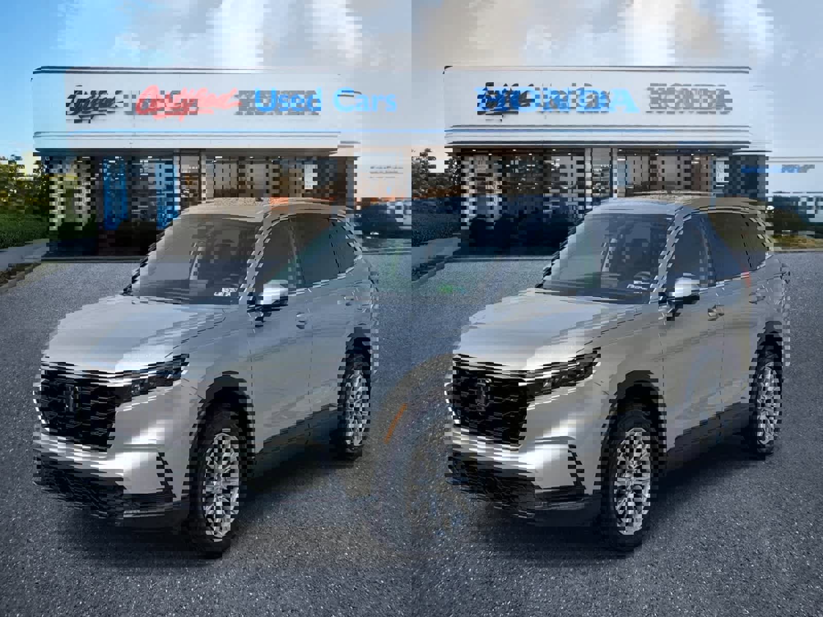 Used 2023 Honda CR-V EX image 1