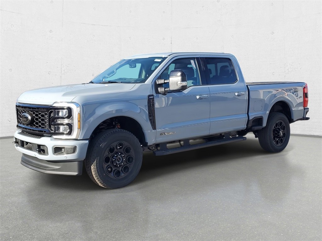 New 2026 Ford F250 Lariat w/ Black Appearance Package image 4
