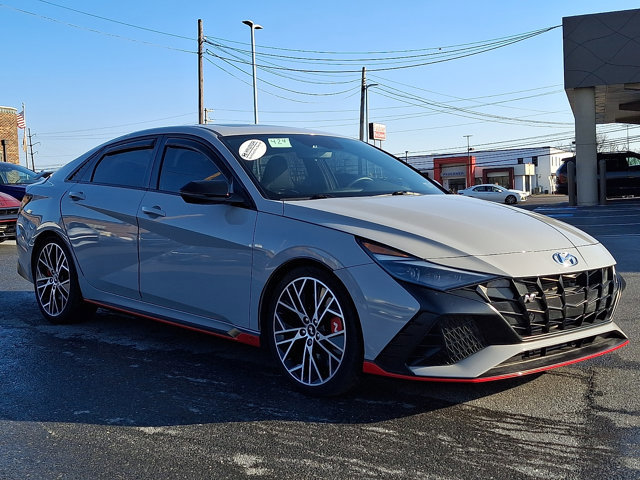 Used 2023 Hyundai Elantra N image 3
