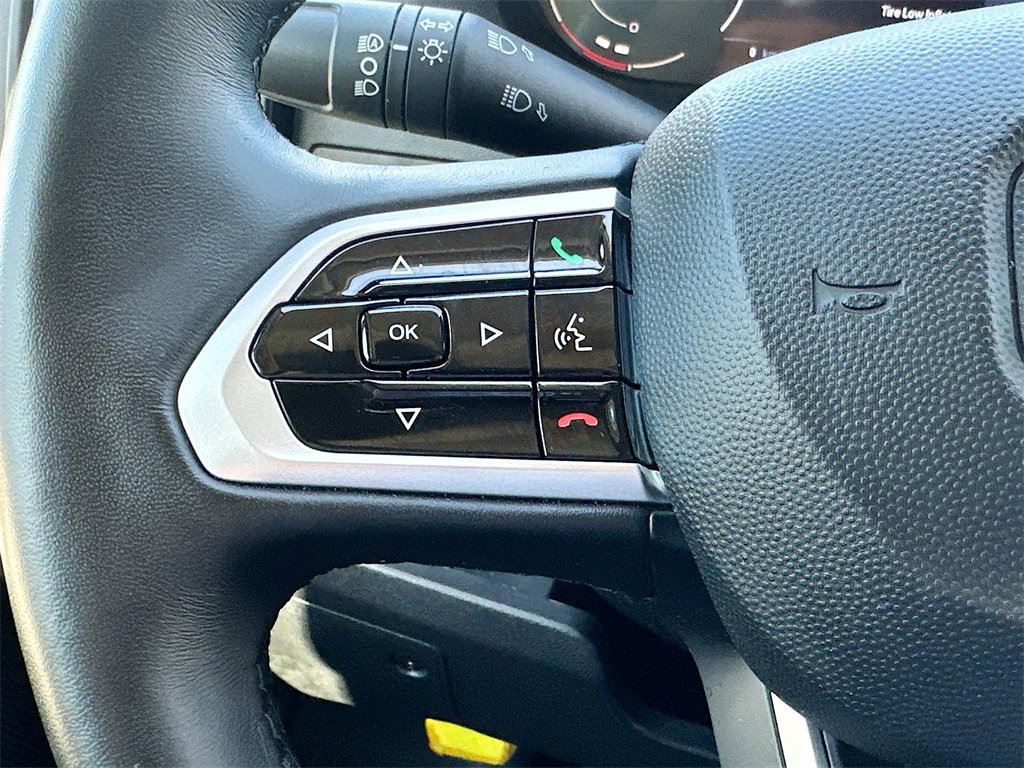 Used 2024 RAM ProMaster 3500 w/ Delivery Van Package image 25