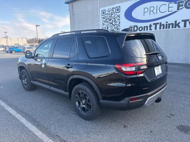 New 2025 Honda Pilot TrailSport image 3