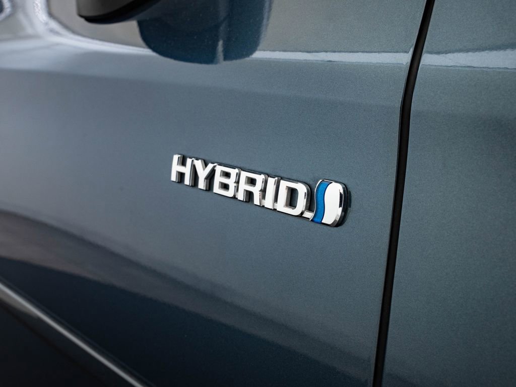 Used 2021 Toyota Avalon Limited w/ Advanced Safety Package FWD image 16