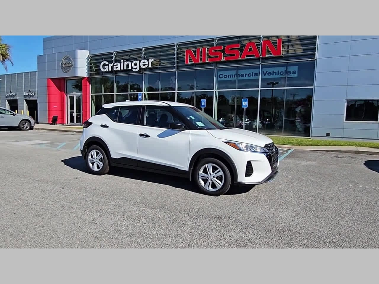 New 2025 Nissan Kicks Play S image 34