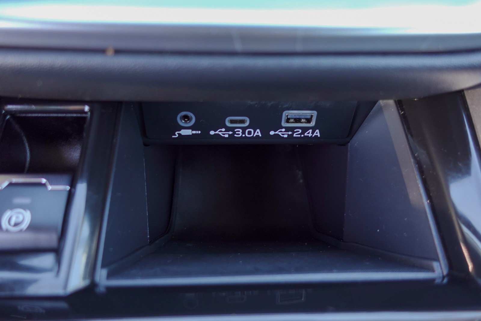 Certified 2025 Subaru Outback Limited image 23