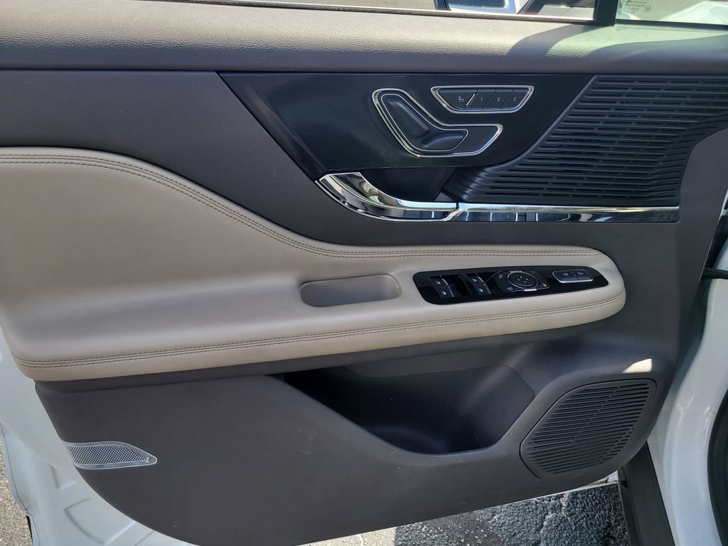 Used 2021 Lincoln Corsair FWD image 14