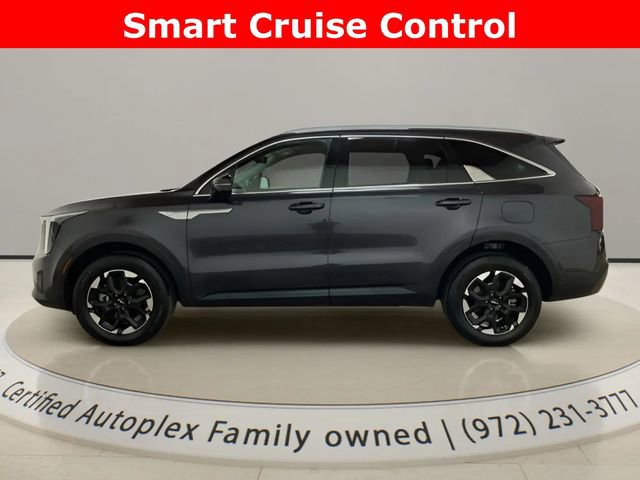 Used 2025 Kia Sorento S AWD/4WD image 2