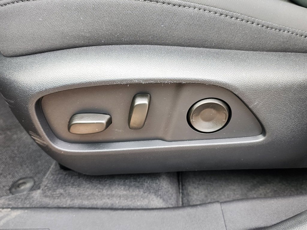 New 2026 GMC Terrain AT4 w/ Convenience Package III image 17