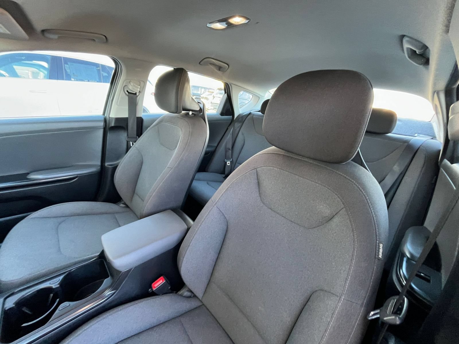 Used 2025 Kia K4 FWD image 41
