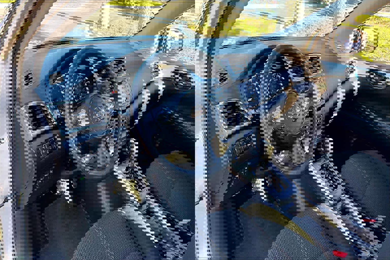 Used 2018 Nissan Sentra S image 18