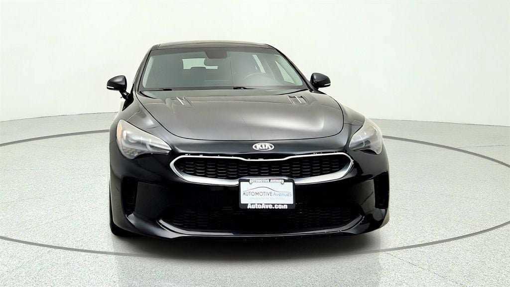 Used 2018 Kia Stinger Premium AWD/4WD image 2