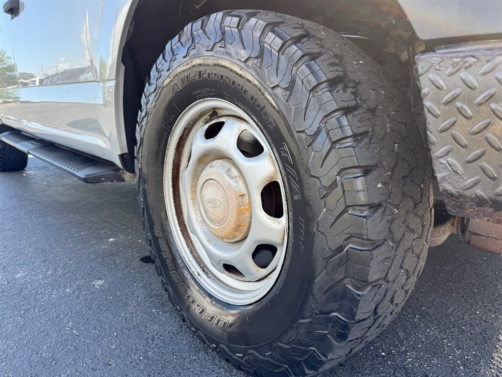 Used 2015 Ford F150 XL w/ Equipment Group 101A Mid image 9