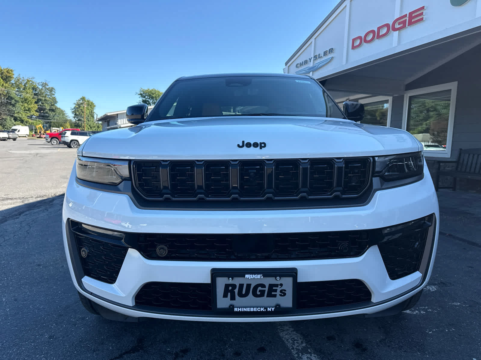 New 2027 Jeep Grand Cherokee L Summit w/ Obsidian Package AWD/4WD image 6