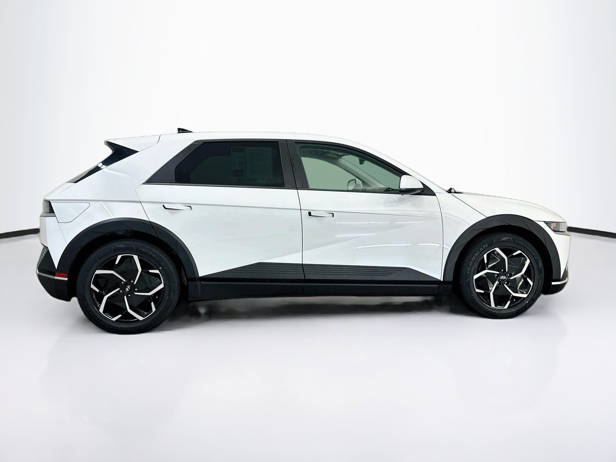 Used 2024 Hyundai Ioniq 5 SEL AWD/4WD image 10