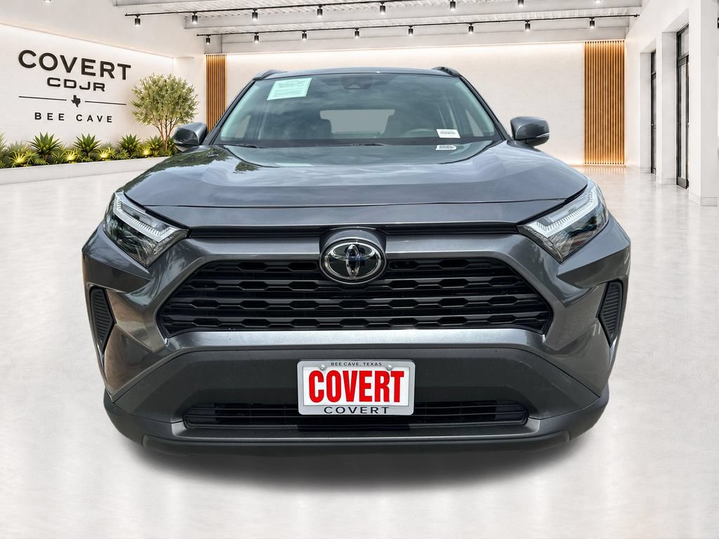 Used 2025 Toyota RAV4 XLE FWD image 3