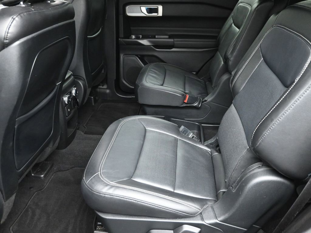 Used 2020 Ford Explorer Limited AWD/4WD image 11