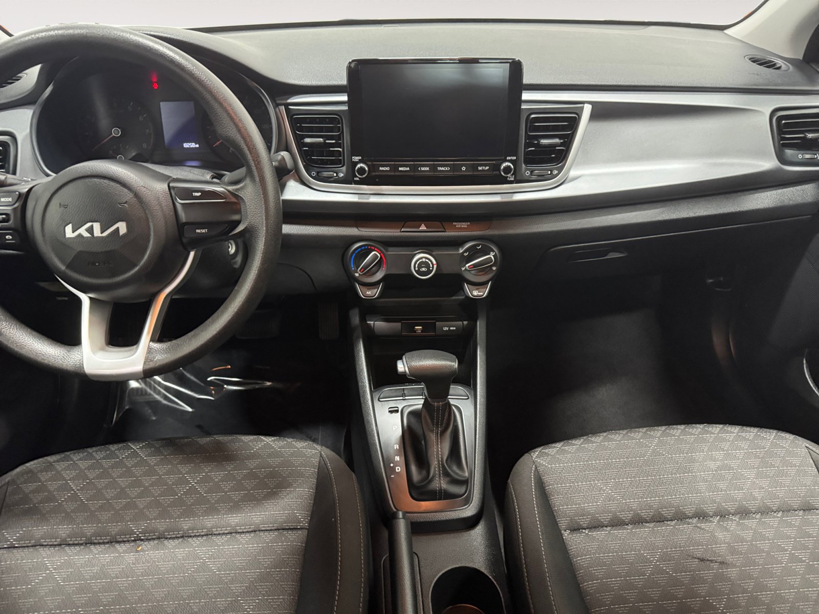 Used 2023 Kia Rio LX FWD image 11