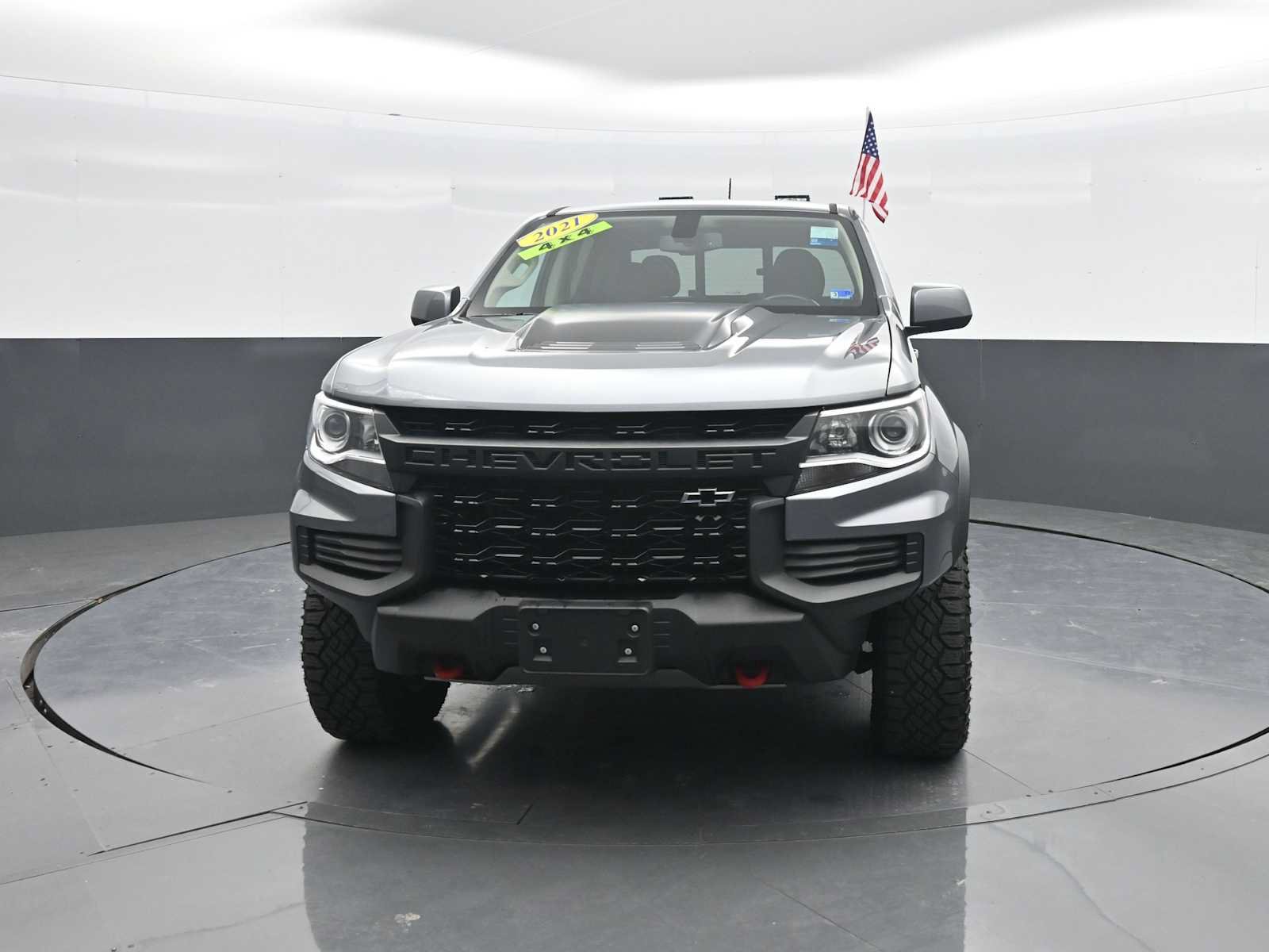 Used 2021 Chevrolet Colorado ZR2 w/ ZR2 Dusk Special Edition AWD/4WD image 3