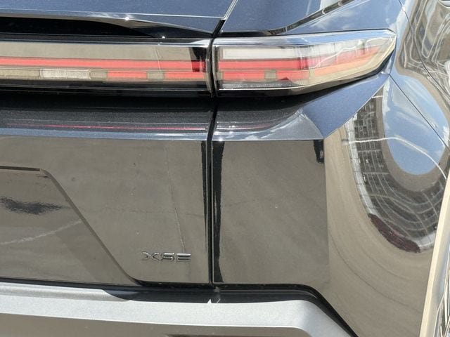 New 2026 Toyota C-HR AWD/4WD image 7