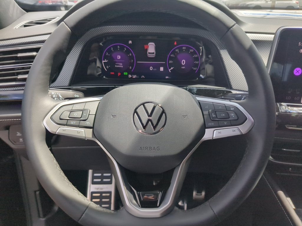 New 2026 Volkswagen Atlas Cross Sport SEL Premium R-Line AWD/4WD image 31