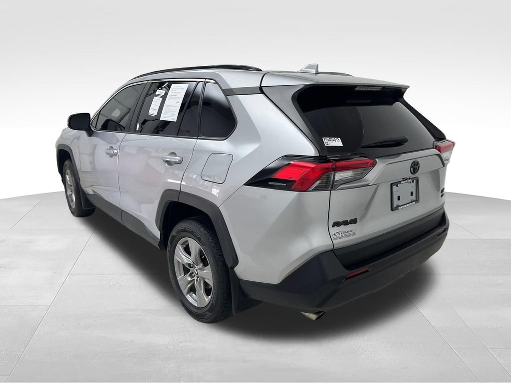 Used 2023 Toyota RAV4 XLE AWD/4WD video 3
