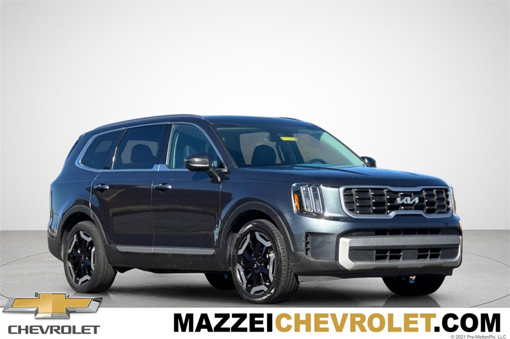 Used 2023 Kia Telluride S