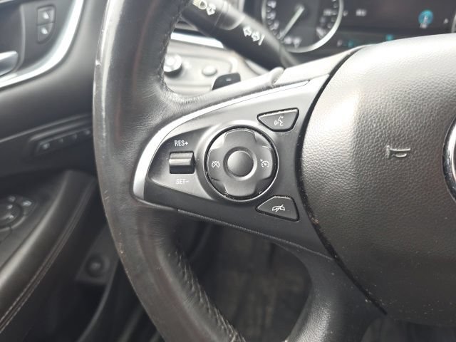 Used 2019 Buick LaCrosse Essence w/ Sights and Sounds Package AWD/4WD image 18
