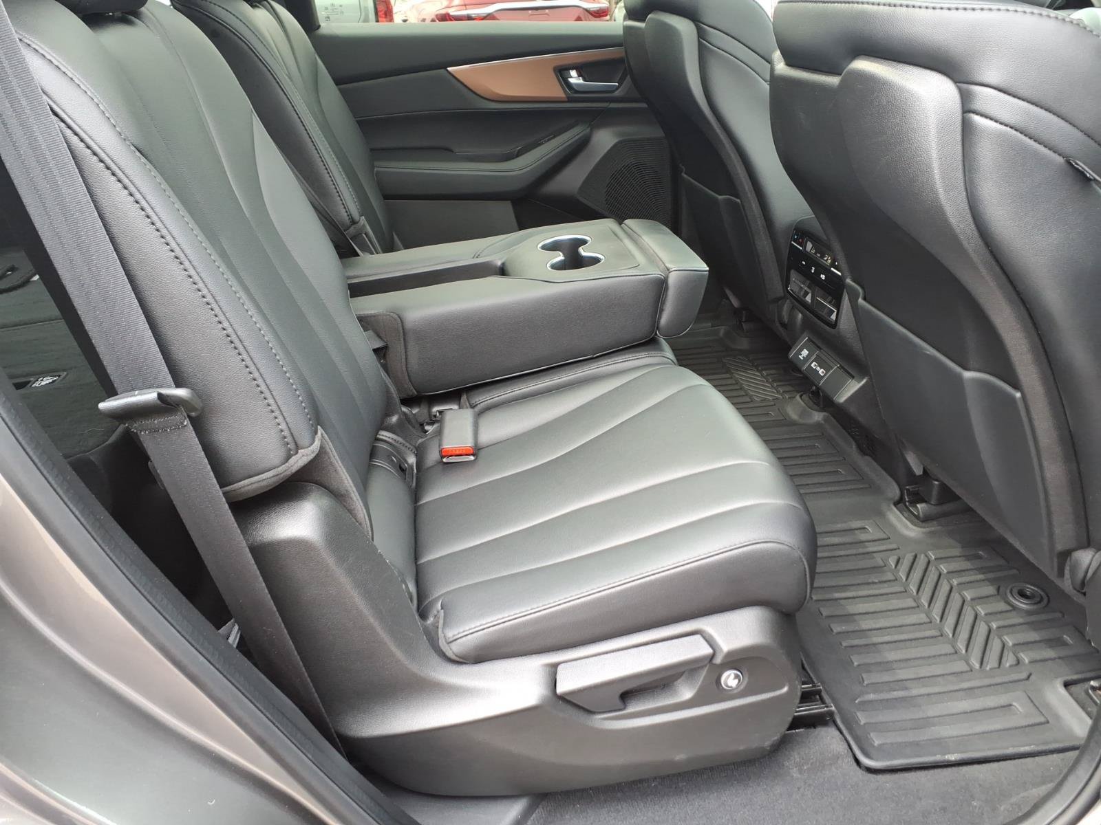 Used 2022 Acura MDX SH-AWD image 28