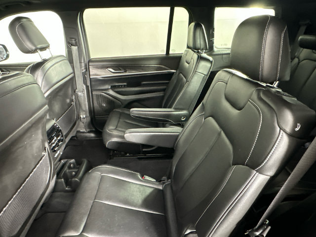 Certified 2024 Jeep Grand Cherokee L Limited w/ Black Appearance Package AWD/4WD image 22