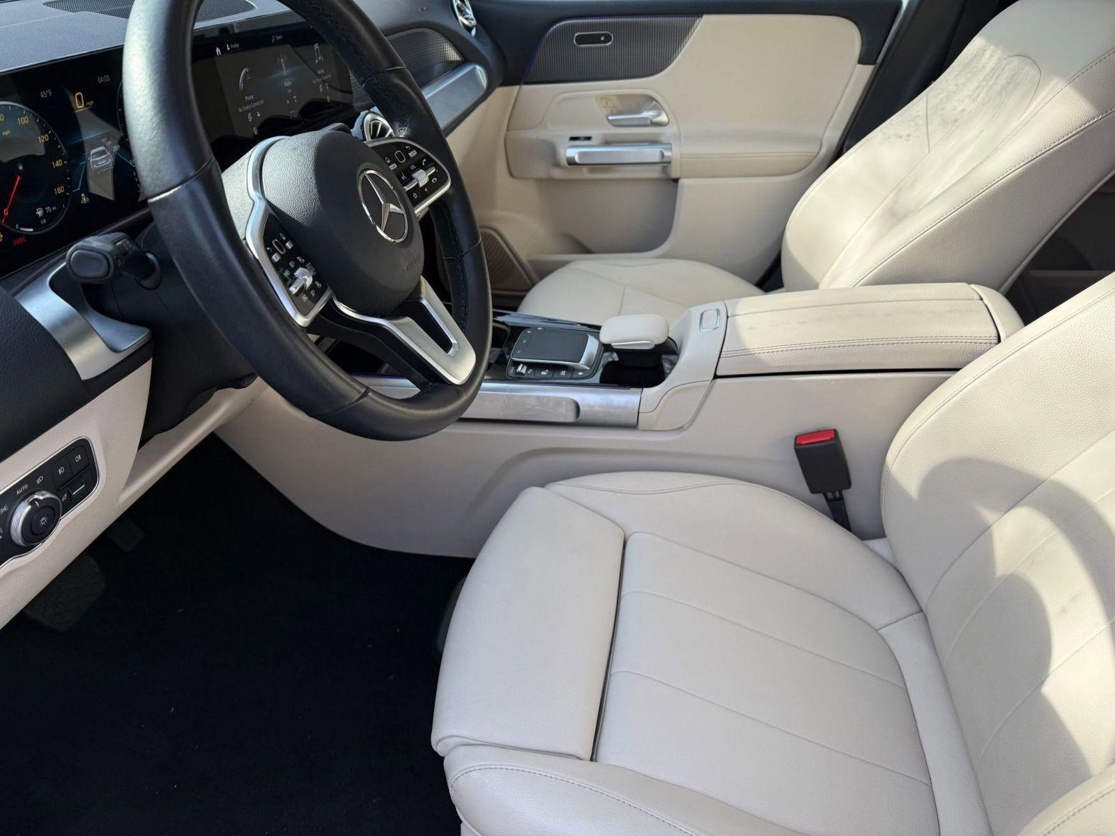 Used 2022 Mercedes-Benz GLB 250 w/ Premium Package Lite image 24