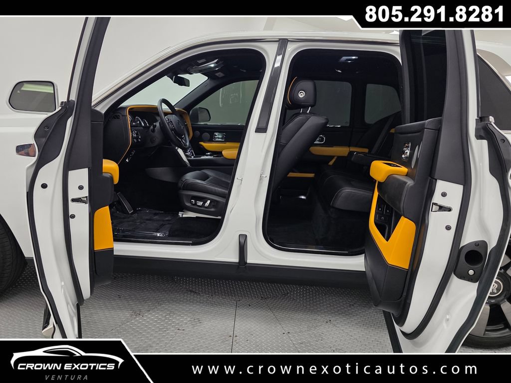 Used 2023 Rolls-Royce Cullinan AWD/4WD image 30
