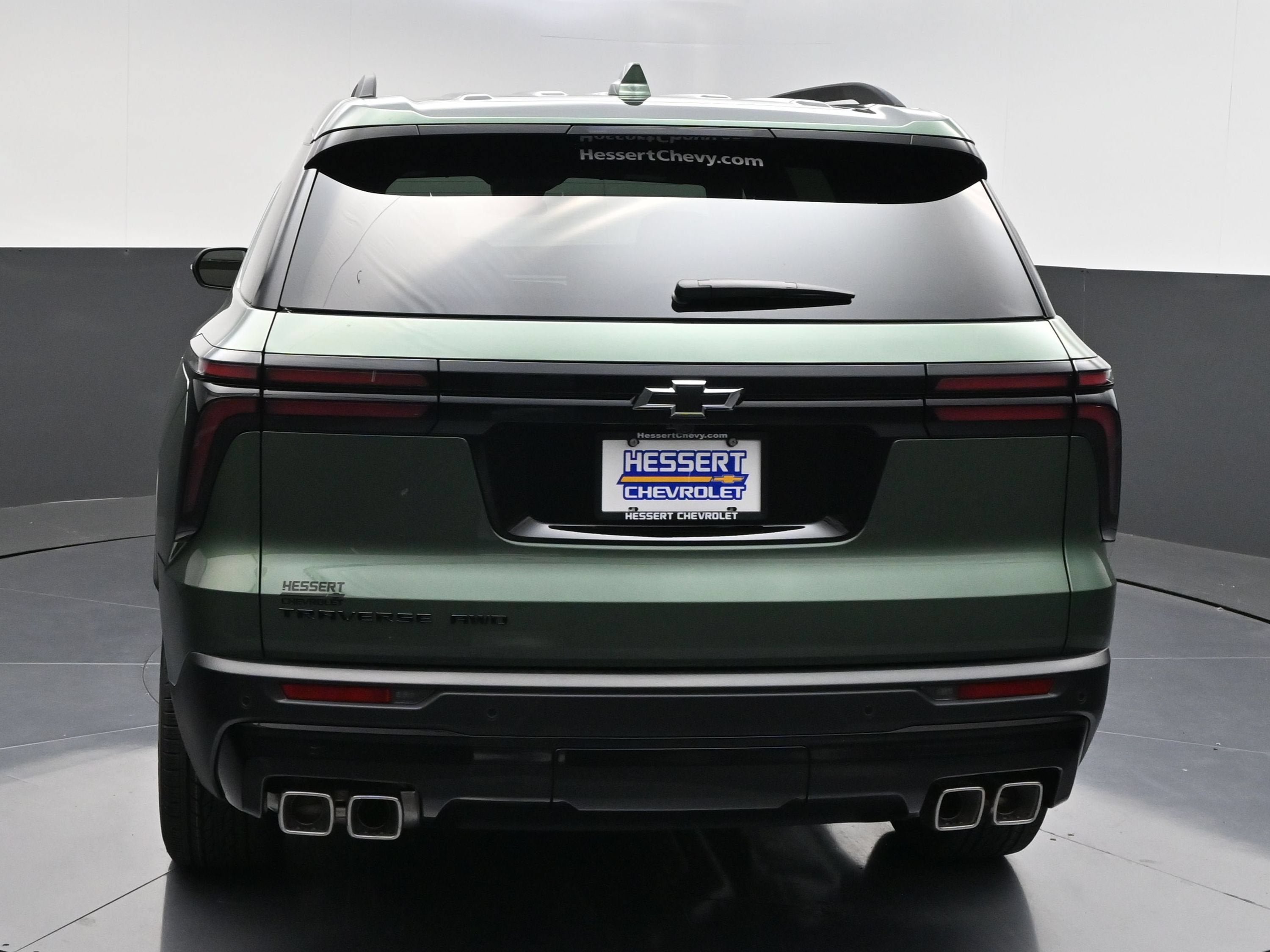 New 2027 Chevrolet Traverse LT w/ Midnight/Sport Edition AWD/4WD image 7