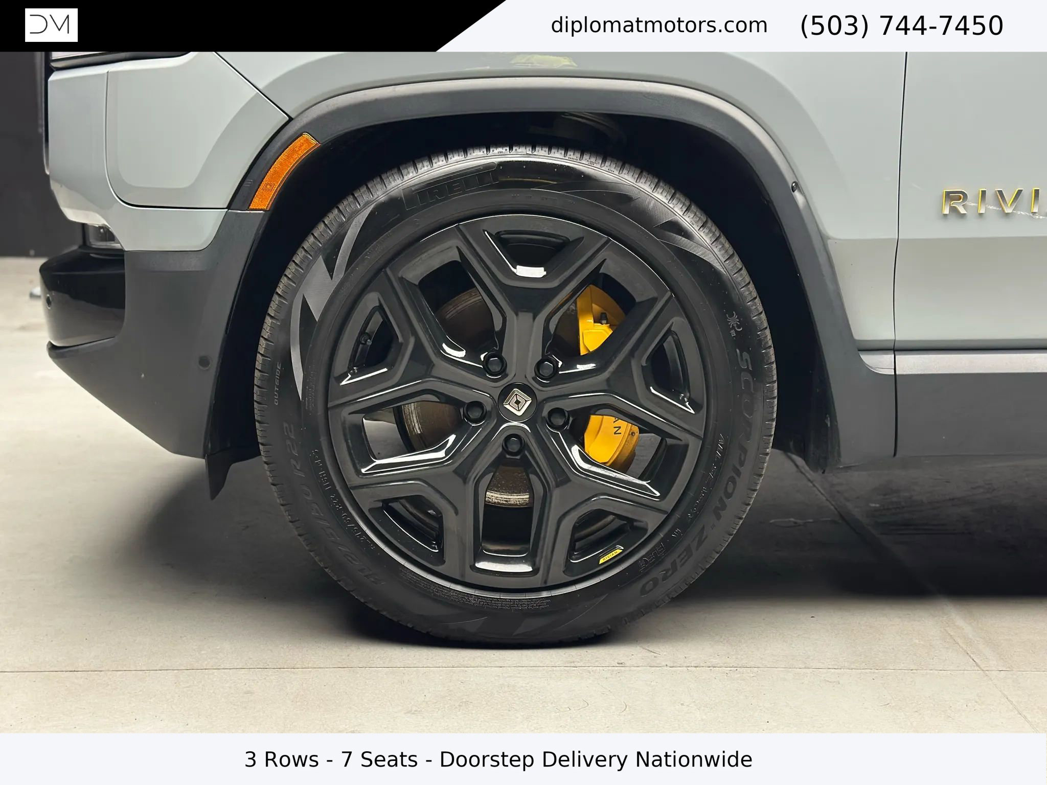 Used 2023 Rivian R1S Adventure image 38