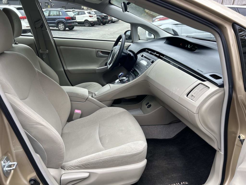 Used 2011 Toyota Prius Two image 15