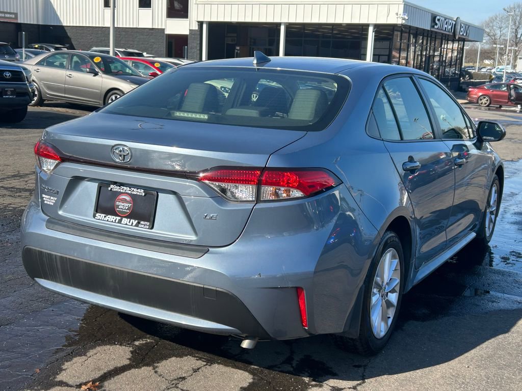 Used 2021 Toyota Corolla LE w/ LE Convenience Package image 6