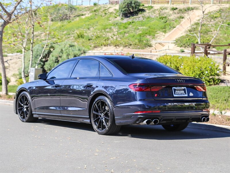 Used 2024 Audi S8 AWD/4WD image 5