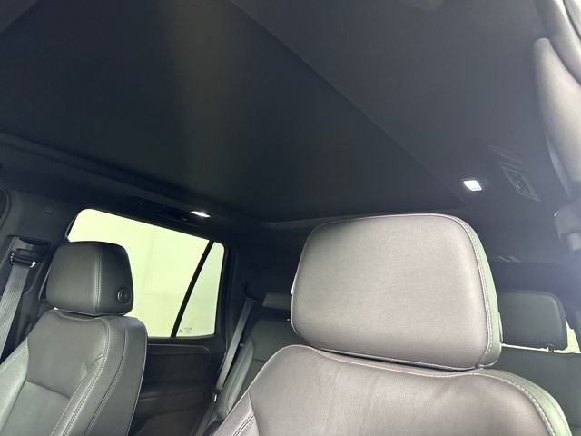 Used 2023 Chevrolet Tahoe Z71 w/ Luxury Package image 12