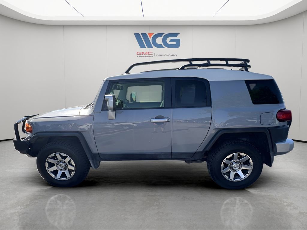 Used 2014 Toyota FJ Cruiser 4WD w/ Upgrade Package image 7