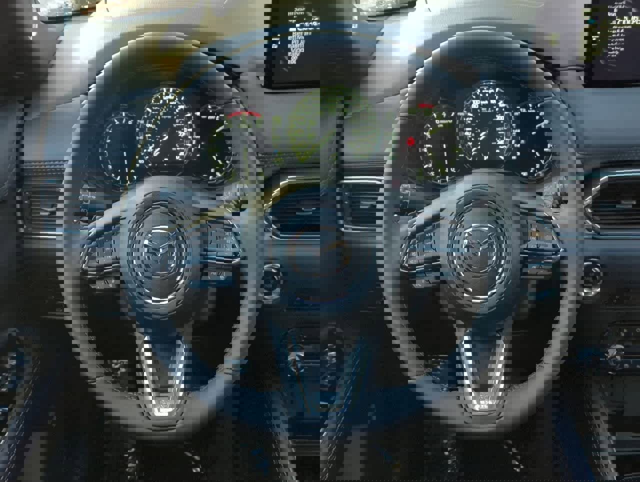 Used 2025 MAZDA CX-5 Signature image 22