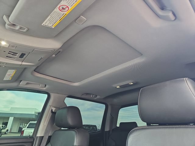Used 2018 Chevrolet Silverado 2500 High Country w/ Duramax Plus Package AWD/4WD image 17