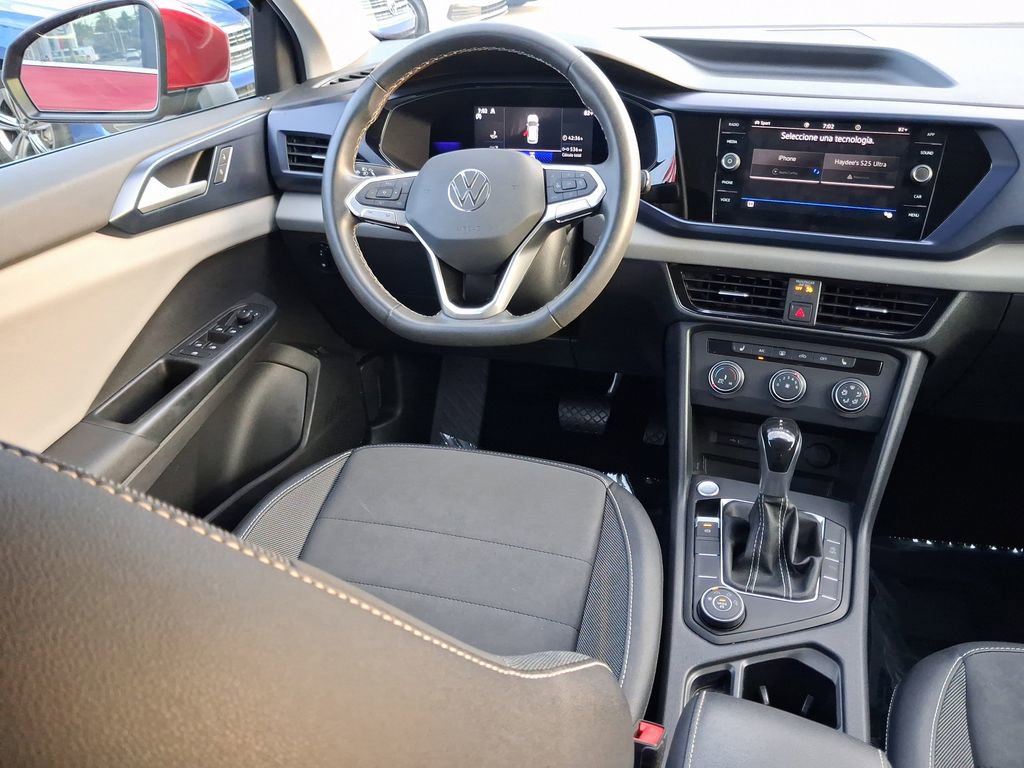 Certified 2022 Volkswagen Taos SE w/ IQ.Drive SE Package AWD/4WD image 10