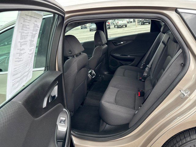 Used 2025 Chevrolet Malibu LT image 24