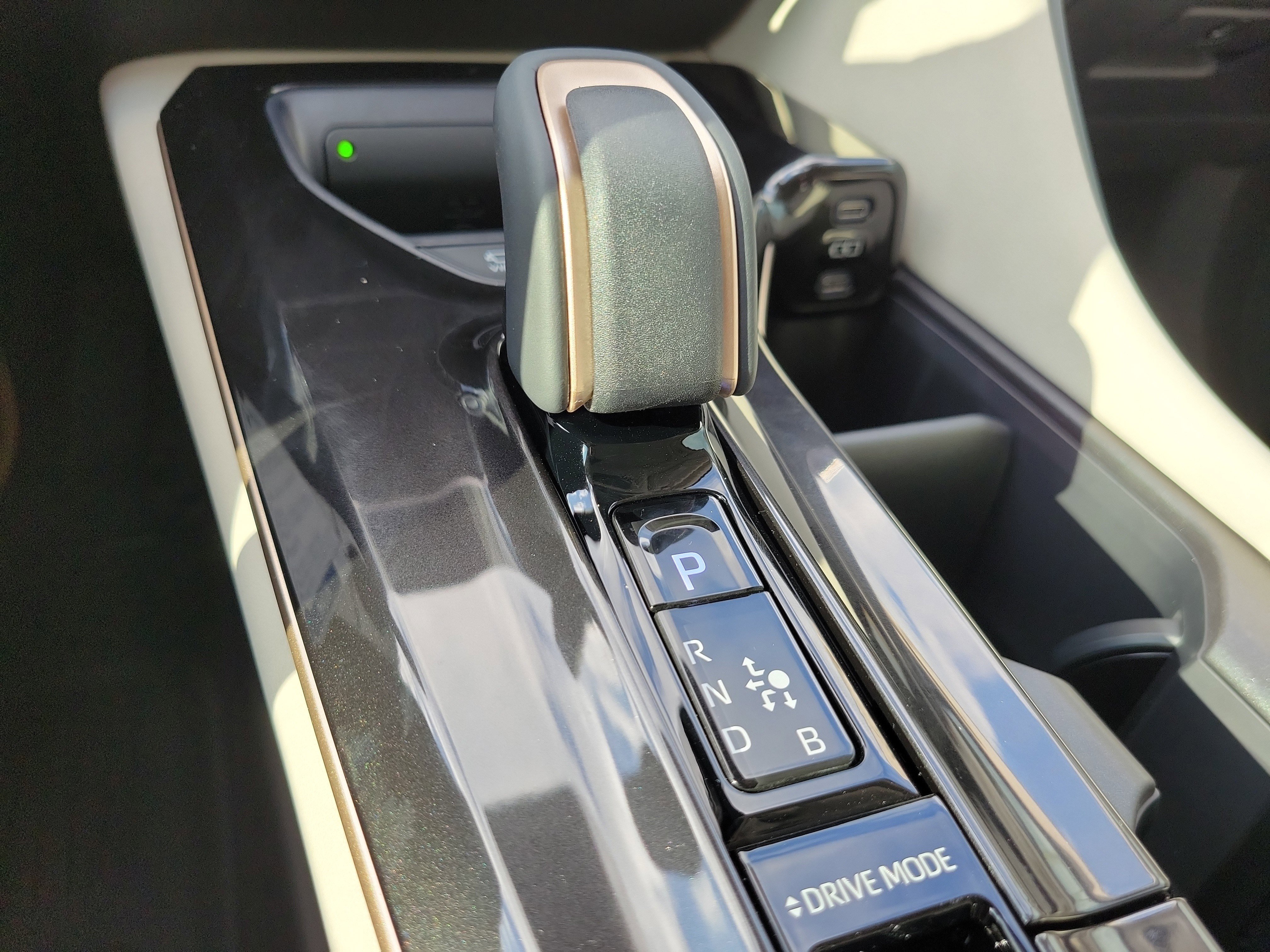 New 2026 Toyota Crown Limited w/ Advanced Technology Package image 25