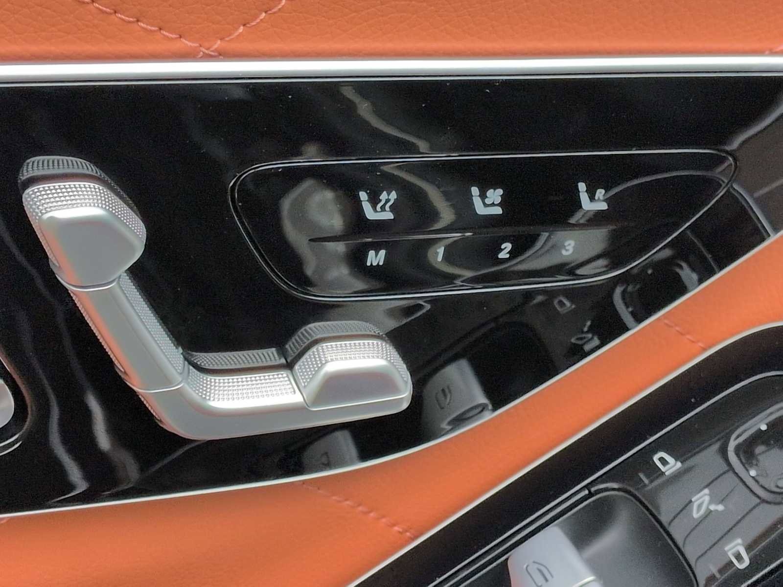Used 2023 Mercedes-Benz S 580 4MATIC Sedan image 18