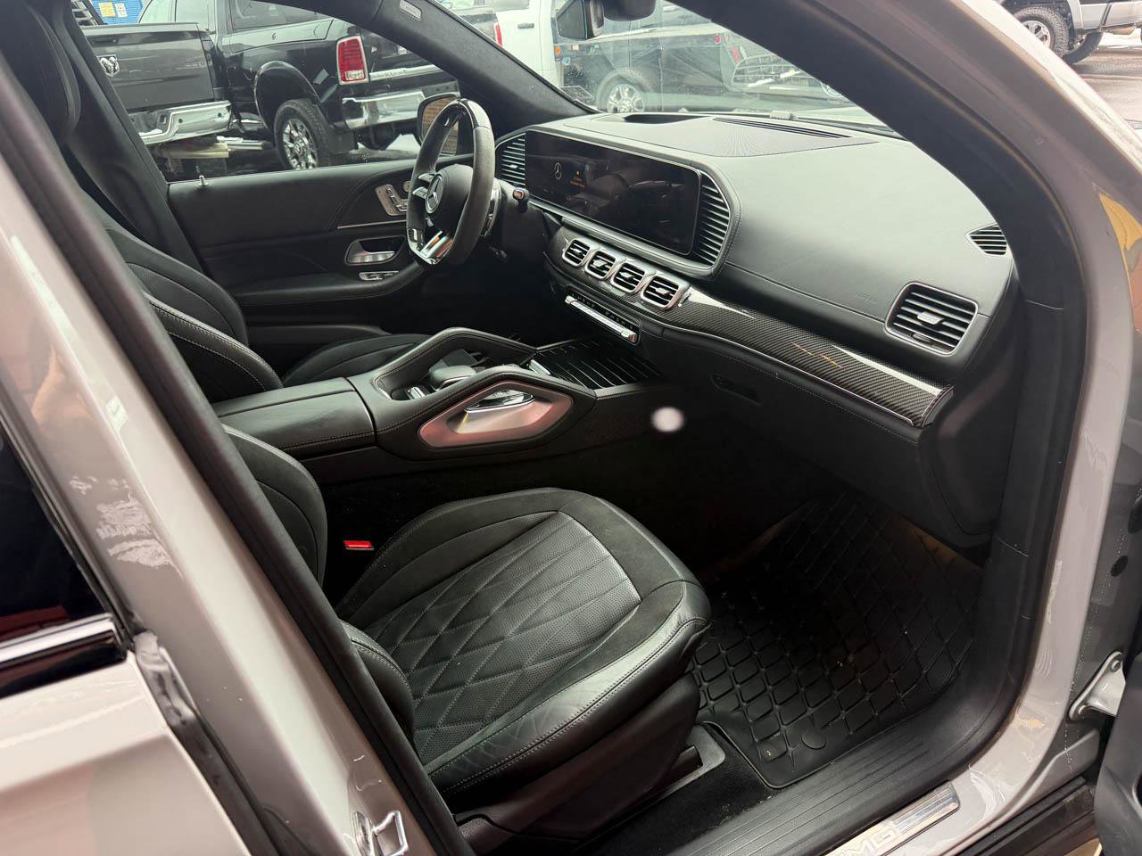 Used 2024 Mercedes-Benz GLS 63 AMG 4MATIC image 17