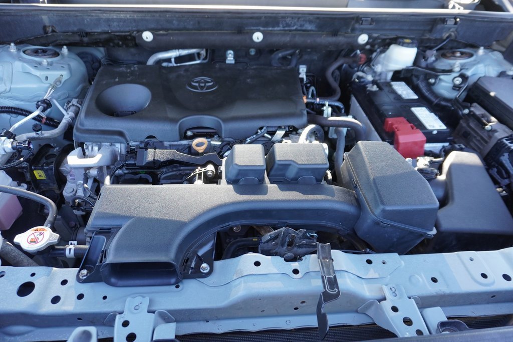 Used 2023 Toyota RAV4 XLE Premium image 27