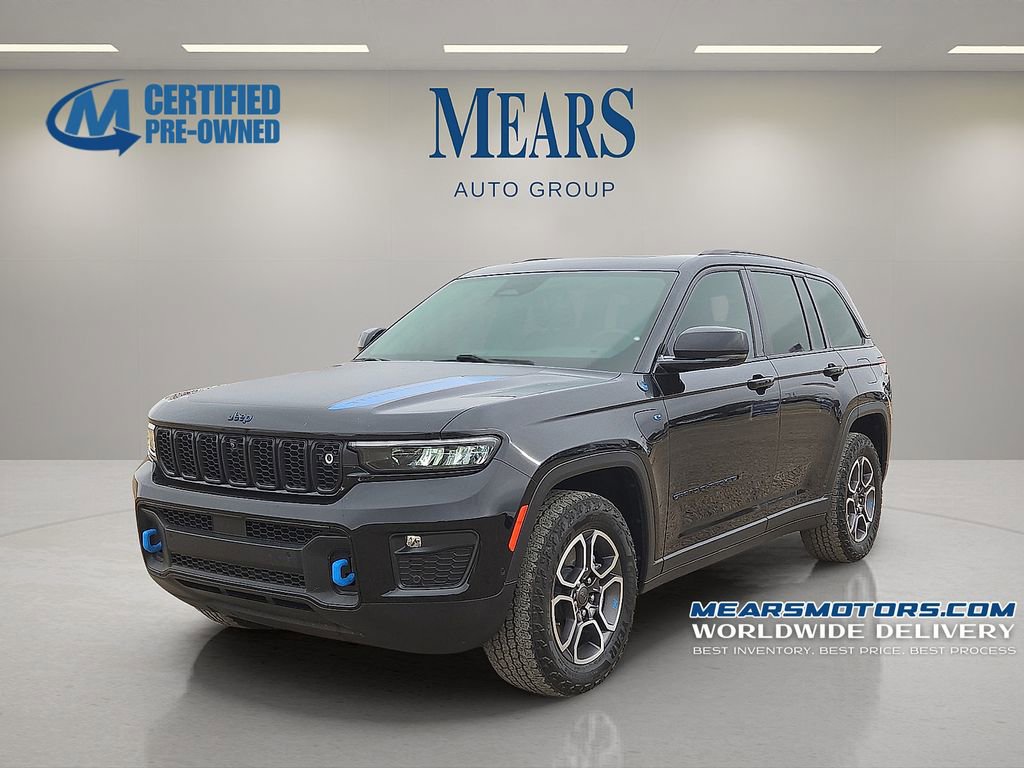 Used 2022 Jeep Grand Cherokee Trailhawk w/ Advanced Protech Group II